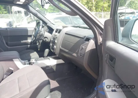 2010 Ford Escape Xlt из США, поврежденный, VIN 1FMCU0DG7AKA53658